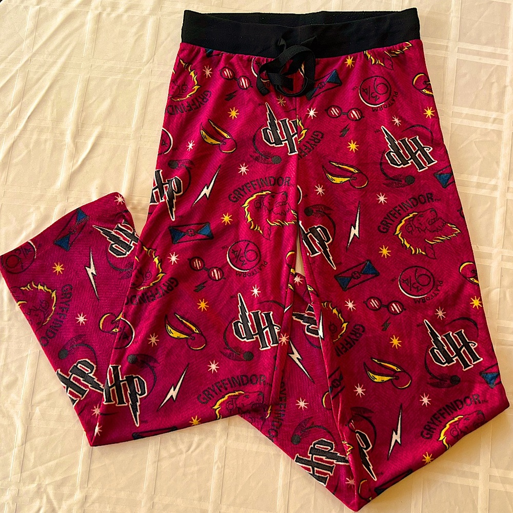 ☎️ Harry Potter Velvety Soft Gryffindor Pajama Pants unisex snitch hogwarts